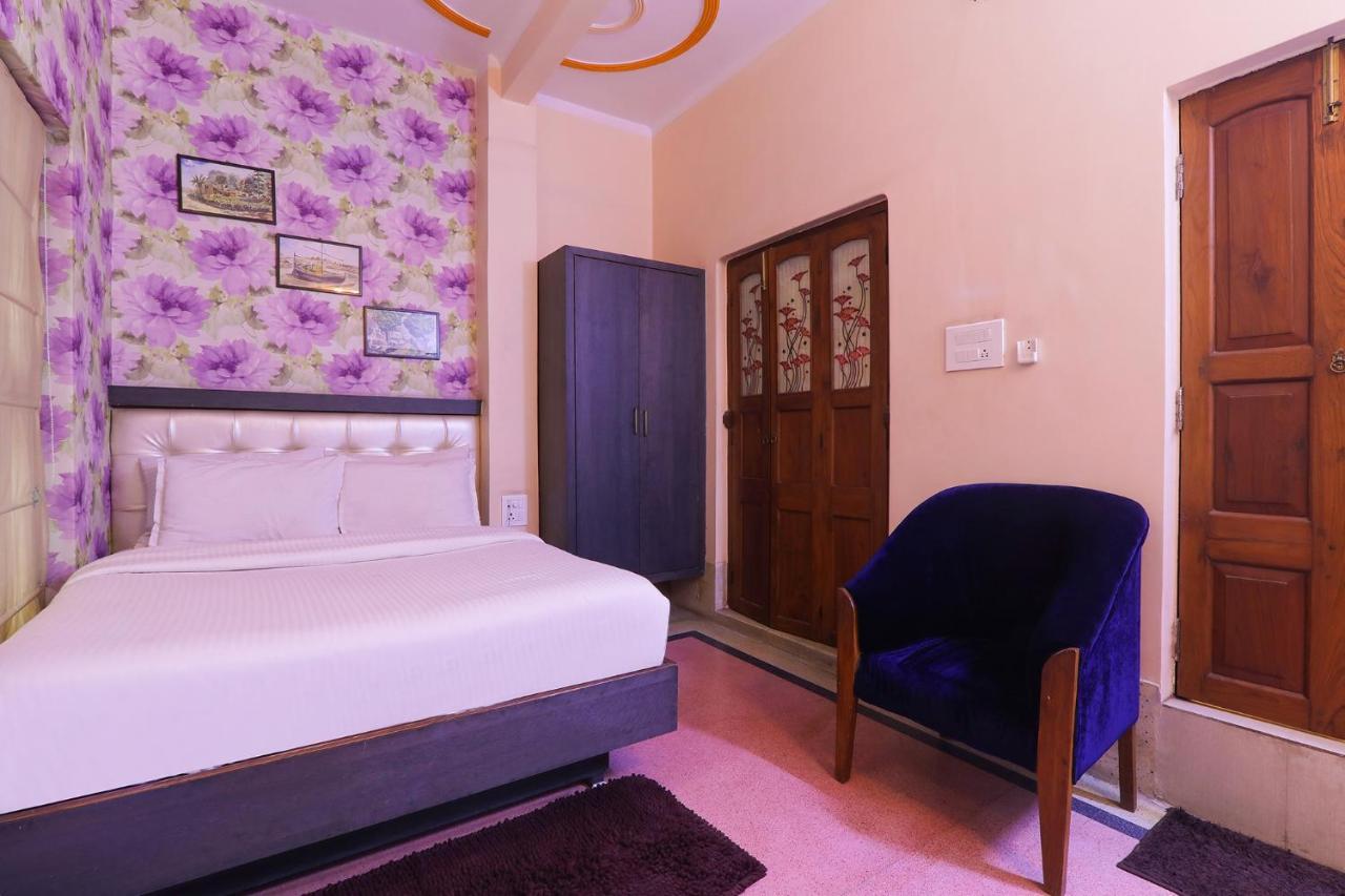 Fabhotel East View Varanasi Exteriör bild